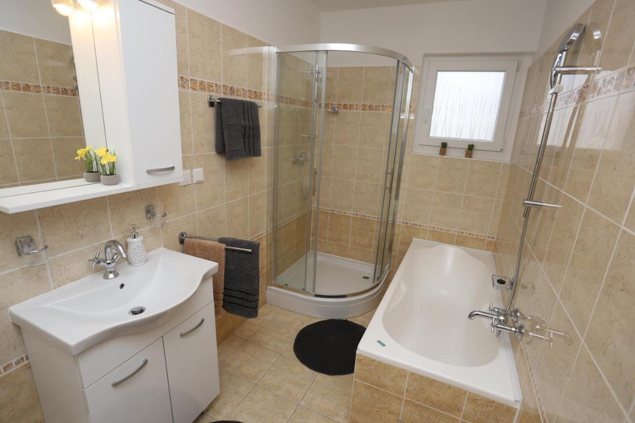 Apartman Perla Deluxe Porec Exterior photo