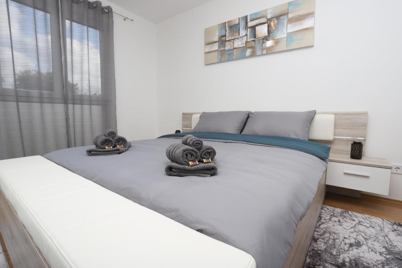 Apartman Perla Deluxe Porec Exterior photo